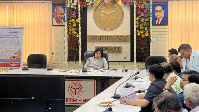 DM Prerna Singh holding a meeting regarding the price of potatoes in cold storage