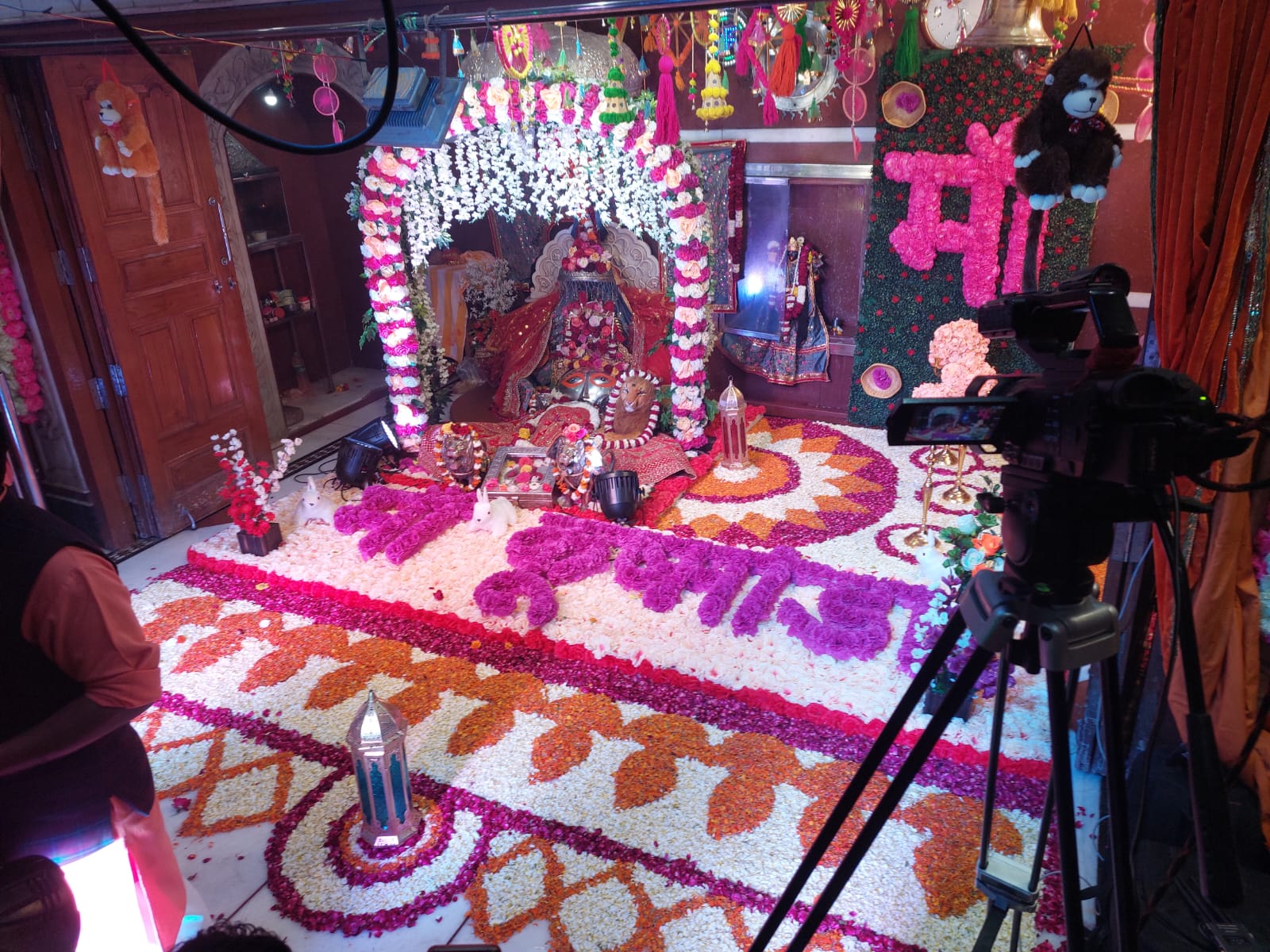 Mother's grand court decorated in Shri Chandi temple