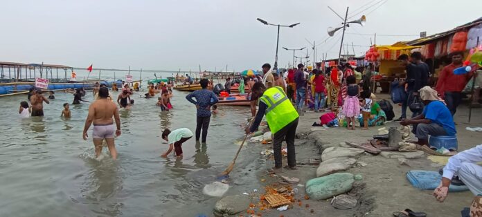 Devotees taking bath in Jyestha Ganga Dussehra fair