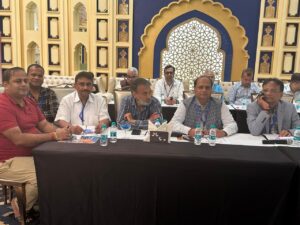 Hapur News उदयपुर पहुंचा आईआईए का प्रतिनिधि मंडल