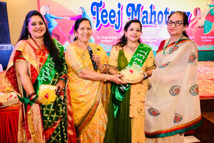 Kanika Aggarwal and Varsha Singhal become Lions Club Teej Queen1