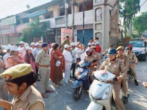 Hapur मिशन शक्ति फेज-4 का हुआ शुभारंभ, हापुड़ में निकाली गई जन जागरूकता रैली