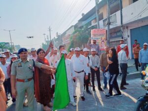 Hapur मिशन शक्ति फेज-4 का हुआ शुभारंभ, हापुड़ में निकाली गई जन जागरूकता रैली