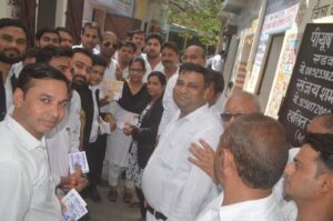 Hapur Bar Association हापुड़ बार एसोसिएशन चुनाव: 122 टेंडर वोट पड़ी, कड़ी सुरक्षा के बाद बुधवार को होगा मतदान