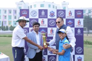 Cricket Tournament सुपर-ओवर में अमेरिकन एडु ग्लोबल स्कूल के मैदान में दर्ज हुआ रोमांचक फाइनल
