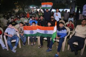 Gulmohar Residents गुलमोहर निवासियों ने क्रिकेट वर्ल्ड कप देखने के लिए आरडब्लूए के इंतजाम की सराहना