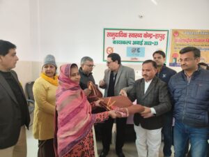 Distribution of Blanket विधायक विजयपाल आढ़ती ने आशाओं को किया कंबलों का वितरण