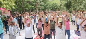 Yoga Day भाजपाइयों ने योग दिवस पर किया योग